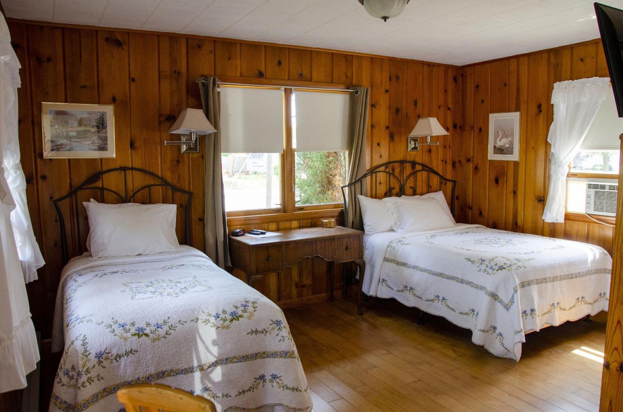 Ludington Blue Spruce Inn Rom bilde