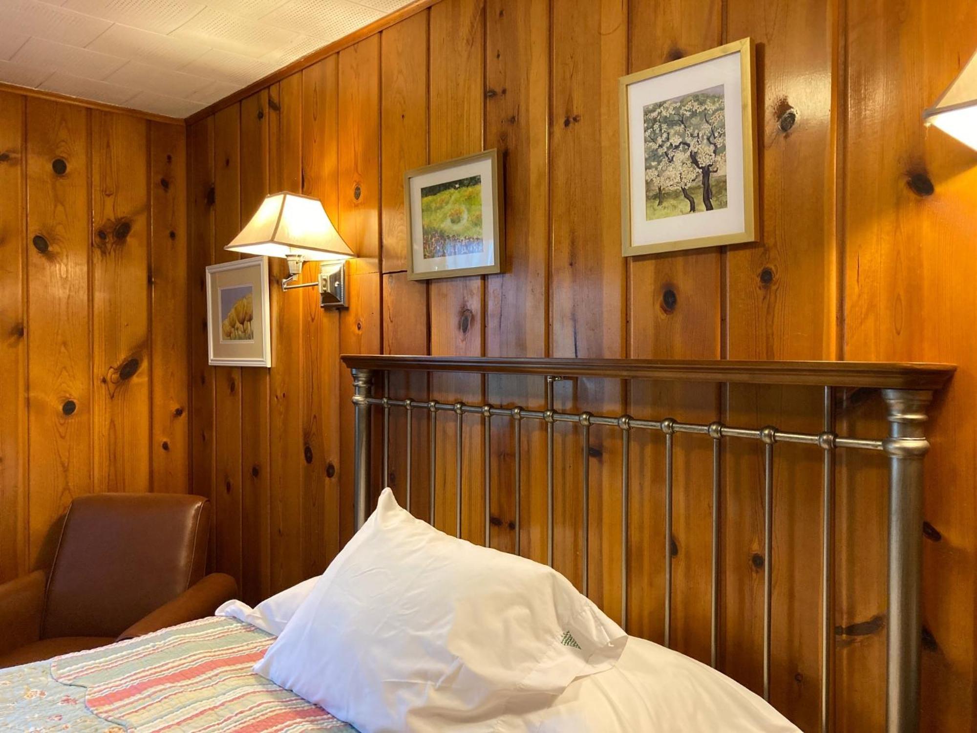Ludington Blue Spruce Inn Eksteriør bilde