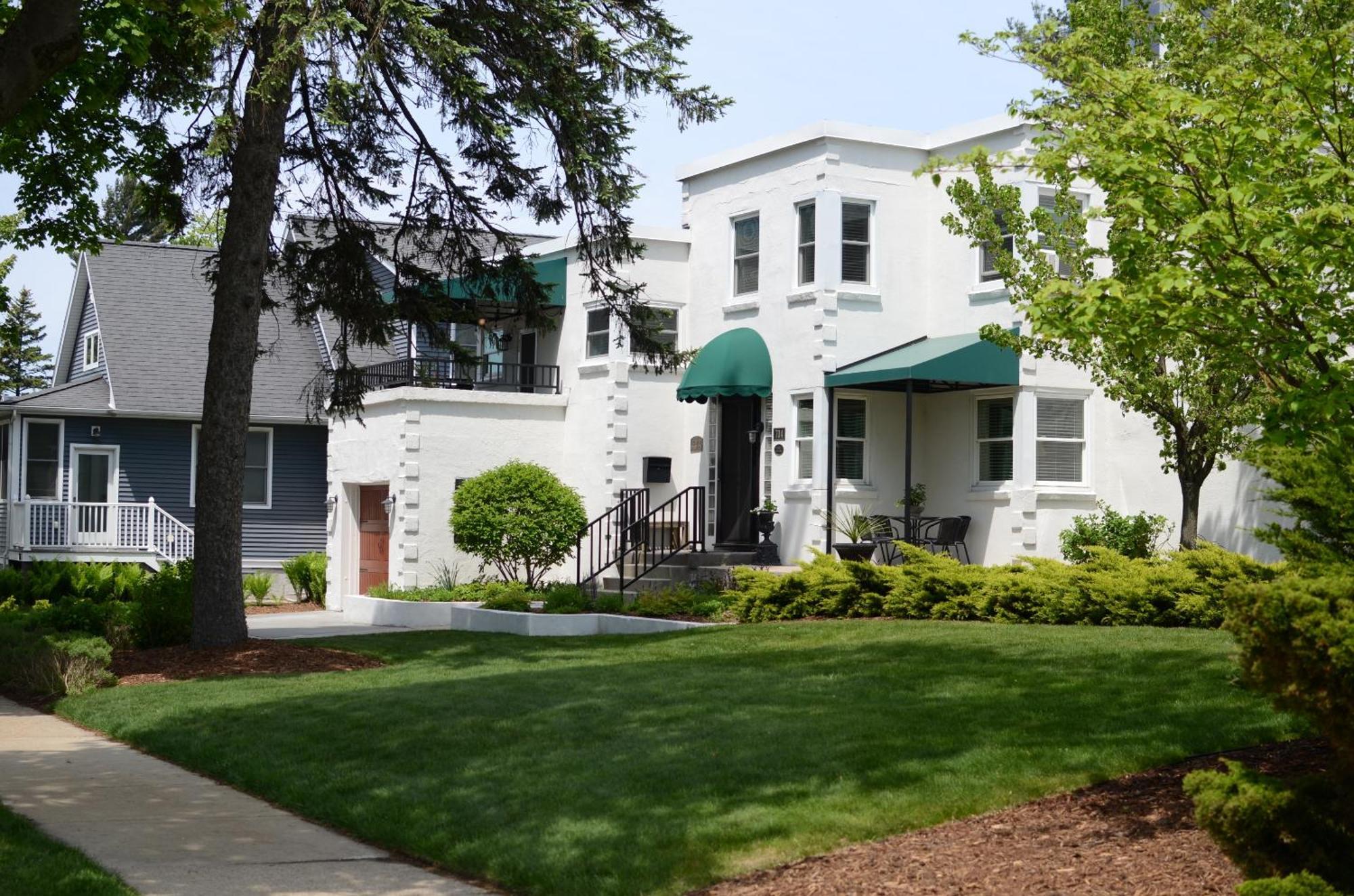 Ludington Blue Spruce Inn Eksteriør bilde