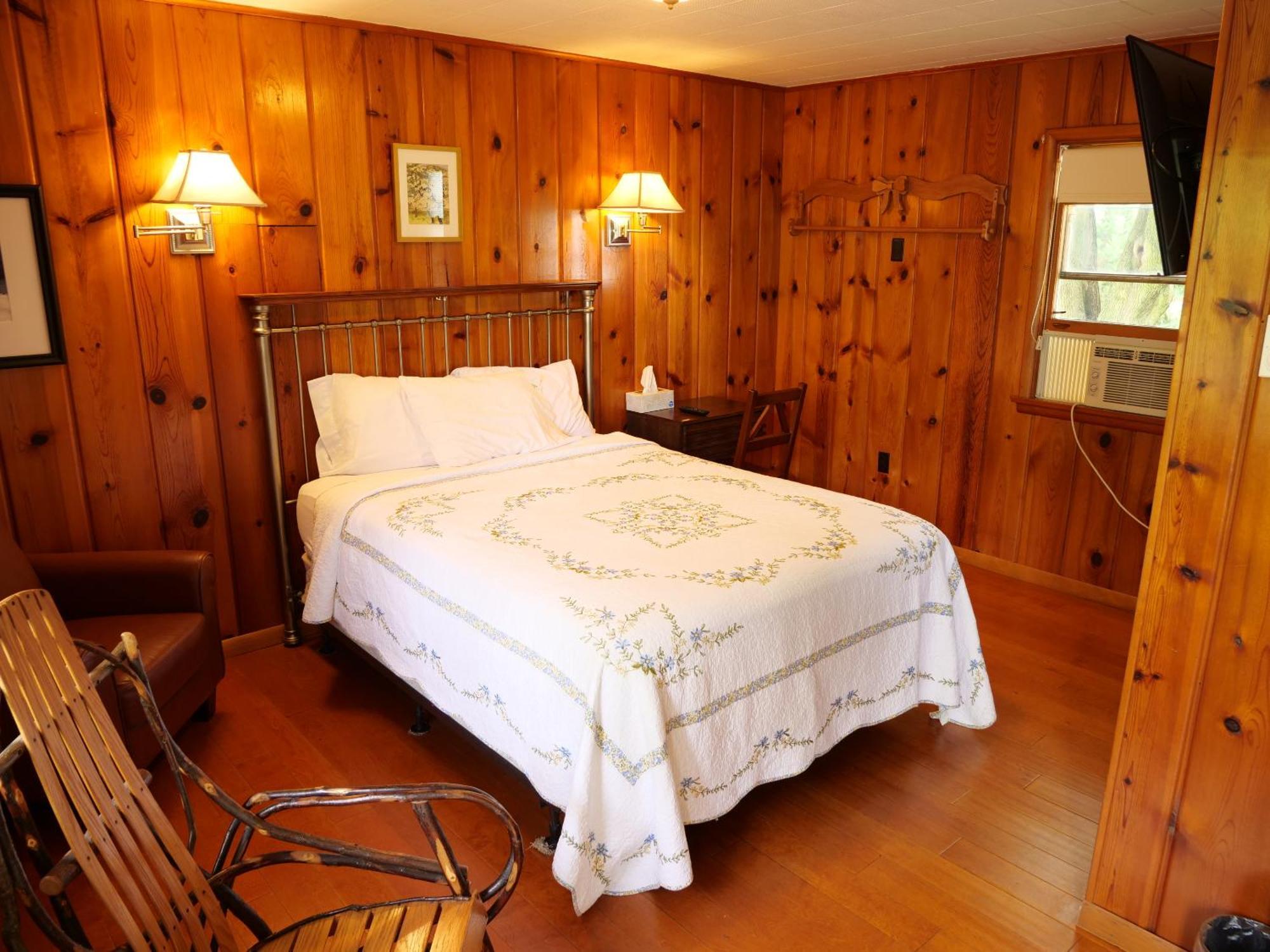 Ludington Blue Spruce Inn Rom bilde